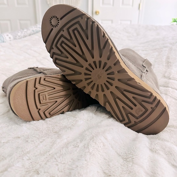 UGG Unlined Mini Perf - Picture 9 of 10